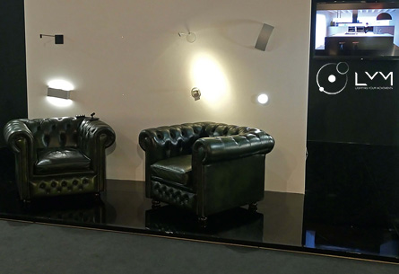 Poltrone Chesterfield verdi Stand LYM, Milano Salone del Mobile - Aprile 2019